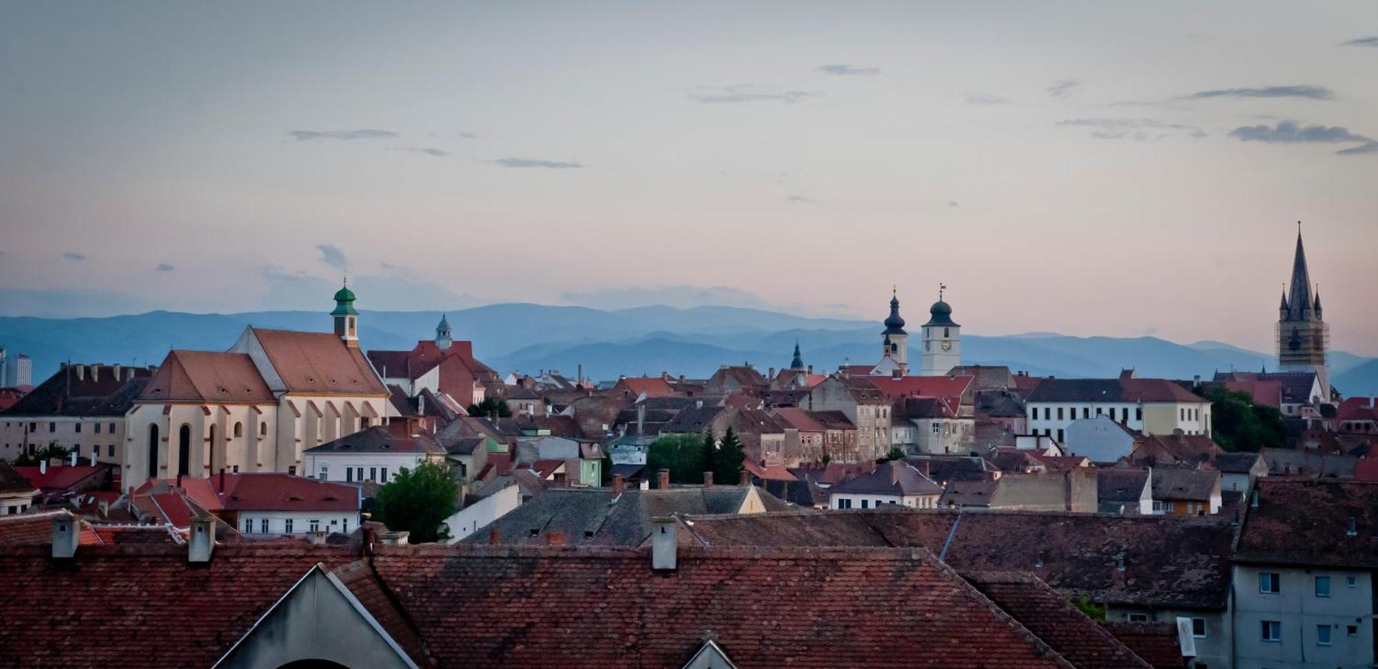 Sibiu Lotus Apartments Habitación foto